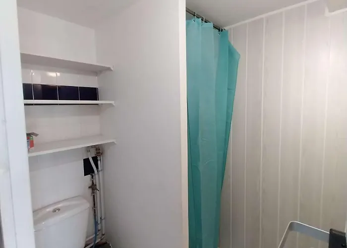 Pavillon T2 Mezzanine Climatise, Piscine Et Parking * Narbonne-Plage